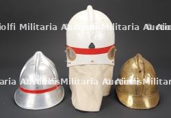 Autriche, lot de trois casques de sapeurs-pompiers. Austria, set of three firefighter helmets. — photo 4