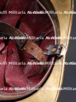 Autriche, lot de trois casques de sapeurs-pompiers. Austria, set of three firefighter helmets. — photo 12