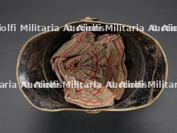 Belgique ou Allemagne, casque de feu a criniere et bottes-sabots. Belgium or Germany, fire helmet with horsehair crest and wooden-soled boots. — miniature 15