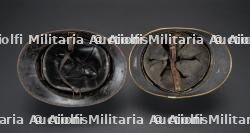 Belgique, lot de deux casques Adrian de sapeurs-pompiers. Belgium, set of two Adrian firefighter helmets. — miniature 9