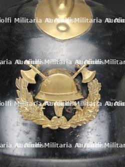 Belgique, lot de trois casques Adrian de sapeurs-pompiers, dont un de Bruxelles. Belgium, set of three Adrian firefighter helmets, including one from Brussels. — miniature 4