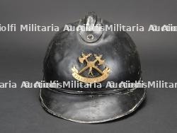 Belgique, Arlon, casque Adrian de sapeur-pompier. Belgium, Arlon, Adrian firefighter helmet. — miniature 3