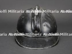 Belgique, Arlon, casque Adrian de sapeur-pompier. Belgium, Arlon, Adrian firefighter helmet. — photo 6