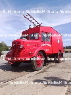 Belgique, camion britannique Austin K2-YV de 1938, ambulance et vehicule d'intervention. Belgium, 1938 British Austin K2-YV ambulance and emergency vehicle. — miniature 5