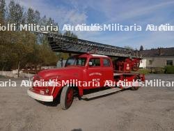 Belgique, camion de pompiers Chevrolet 6700 de 1952 avec grande echelle. Belgium, 1952 Chevrolet 6700 fire engine with aerial ladder.