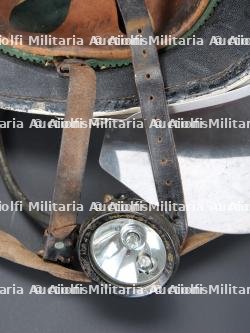 Belgique, lot de deux casques Levior a equipements speciaux. Belgium, set of two Levior helmets with special equipment. — photo 14