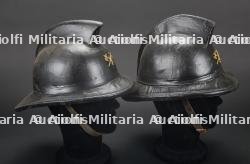 Belgique, lot de deux casques de sapeurs-pompiers de Bruxelles. Belgium, set of two Brussels firefighter helmets. — photo 3