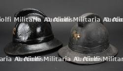 Belgique, lot de deux casques de sapeurs-pompiers de Bruxelles. Belgium, set of two Brussels firefighter helmets. — photo 2