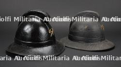 Belgique, lot de deux casques de sapeurs-pompiers de Bruxelles. Belgium, set of two Brussels firefighter helmets. — miniature 3