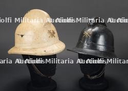 Belgique, lot de deux casques de sapeurs-pompiers de Bruxelles. Belgium, set of two Brussels firefighter helmets. — photo 1