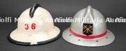 Belgique, casque d’eleve officier de sapeurs-pompiers et casque avec support de lampe. Belgium, trainee fire officer helmet and helmet with lamp bracket. — miniature 4