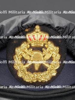 Belgique, lot de cinq coiffures de sapeurs-pompiers. Belgium, set of five firefighter headpieces. — miniature 12