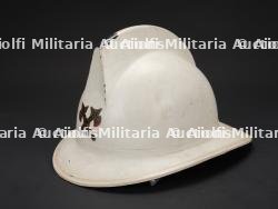 Belgique, lot de quatre casques de sapeurs-pompiers des annees 1980-1990, dont un de Liege. Belgium, set of four 1980s–1990s firefighter helmets, including one from Liege. — photo 20