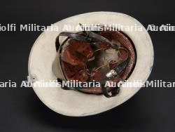 Belgique, lot de quatre casques de sapeurs-pompiers des annees 1980. Belgium, set of four 1980s firefighter helmets. — photo 13