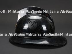 Belgique, lot de quatre casques de sapeurs-pompiers des annees 1980. Belgium, set of four 1980s firefighter helmets. — photo 20