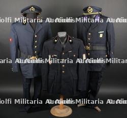 Belgique, uniformes d’officier et de sapeurs-pompiers. Belgium, fire officer and firefighter uniforms.