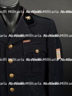Belgique, uniformes d’officier et de sapeurs-pompiers. Belgium, fire officer and firefighter uniforms. — photo 4