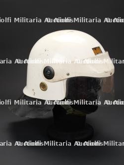Belgique, casque de sapeur-pompier avec eclairage integre. Belgium, firefighter helmet with integrated lighting. — miniature 2