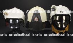 Belgique, lot de quatre casques modernes de sapeurs-pompiers. Belgium, set of four modern firefighter helmets. — miniature 2