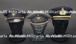 Belgique, lot de six coiffures de sapeurs-pompiers. Belgium, set of six firefighter headpieces. — miniature 14