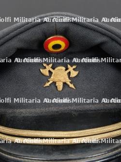 Belgique, lot de six coiffures de sapeurs-pompiers. Belgium, set of six firefighter headpieces. — photo 16