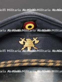 Belgique, lot de six coiffures de sapeurs-pompiers. Belgium, set of six firefighter headpieces. — photo 17