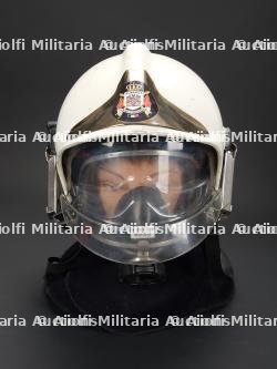 Belgique, lot de deux casques des annees 2000 des sapeurs-pompiers d'Aubange. Belgium, set of two 2000s Aubange firefighter helmets. — miniature 3