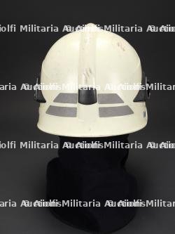 Belgique, lot de deux casques des annees 2000 des sapeurs-pompiers d'Aubange. Belgium, set of two 2000s Aubange firefighter helmets. — miniature 15