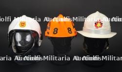Benelux, lot de quatre casques de sapeurs-pompiers. Benelux, set of four firefighter helmets. — miniature 2