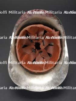 Bielorussie, casque d'officier des sapeurs-pompiers de Minsk. Belarus, Minsk fire brigade officer's helmet. — photo 8