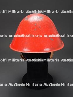Bosnie-Herzegovine, casque de pompier de Mostar, guerres de Yougoslavie et de Bosnie. Bosnia and Herzegovina, Mostar firefighter helmet from the Yugoslav and Bosnian wars. — miniature 7