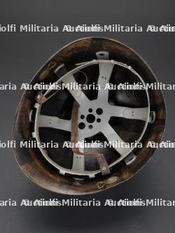 Bresil, lot de deux casques de sapeurs-pompiers. Brazil, set of two firefighter helmets. — photo 8