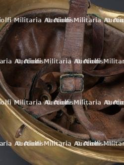 Bulgarie, casque de sapeur-pompier des annees 1940-1950. Bulgaria, firefighter helmet from the 1940s–1950s. — photo 9