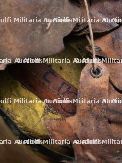 Bulgarie, casque de sapeur-pompier des annees 1940-1950. Bulgaria, firefighter helmet from the 1940s–1950s. — photo 11