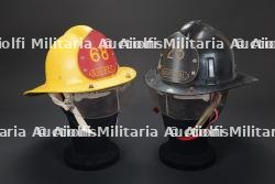 Canada, lot de deux casques de pompiers de Quebec et de Montreal. Canada, set of two firefighter helmets from Quebec City and Montreal.