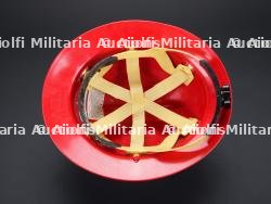 Chili et Argentine, deux casques de sapeurs-pompiers. Chile and Argentina, two firefighter helmets. — photo 9