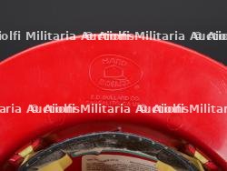 Chili et Argentine, deux casques de sapeurs-pompiers. Chile and Argentina, two firefighter helmets. — miniature 10