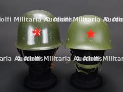 Chine, lot de deux casques de sapeurs-pompiers ou de securite civile. China, set of two firefighter or civil defence helmets. — photo 2