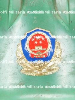 Chine, lot de deux casques de sapeurs-pompiers ou de securite civile. China, set of two firefighter or civil defence helmets. — miniature 4