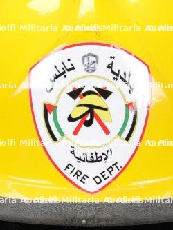 Cisjordanie, casque de sapeur-pompier de Naplouse. West Bank, Nablus firefighter helmet. — miniature 4