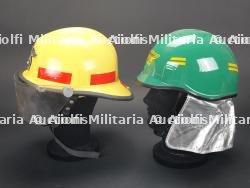 Coree du Sud, lot de deux casques de sapeurs-pompiers. South Korea, set of two firefighter helmets. — miniature 5