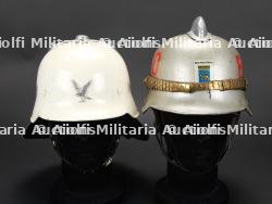 Danemark, lot de deux casques de sapeurs-pompiers. Denmark, set of two firefighter helmets. — miniature 7