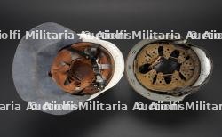 Danemark, lot de deux casques de sapeurs-pompiers. Denmark, set of two firefighter helmets. — miniature 12