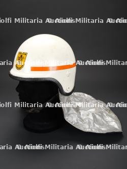 Danemark, lot de deux casques de sapeurs-pompiers. Denmark, set of two firefighter helmets. — miniature 2