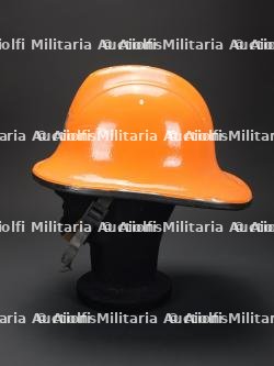 Danemark, lot de deux casques de sapeurs-pompiers. Denmark, set of two firefighter helmets. — miniature 15
