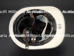 Danemark, lot de deux casques de sapeurs-pompiers. Denmark, set of two firefighter helmets. — photo 18