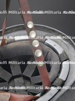 emirats arabes unis, casque de sapeur-pompier. United Arab Emirates, firefighter helmet. — photo 10
