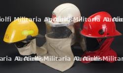 Entreprises privees, cinq casques de sapeurs-pompiers et de services de securite. Private companies, five firefighter and security service helmets. — photo 6