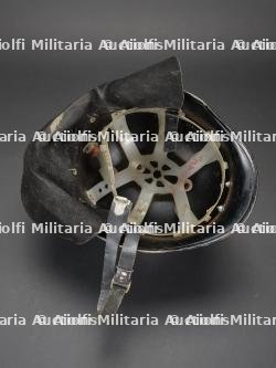 Espagne, casque de sapeur-pompier de Madrid. Spain, Madrid firefighter helmet. — photo 8