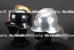 Espagne, lot de deux casques de sapeurs-pompiers. Spain, set of two firefighter helmets. — miniature 2